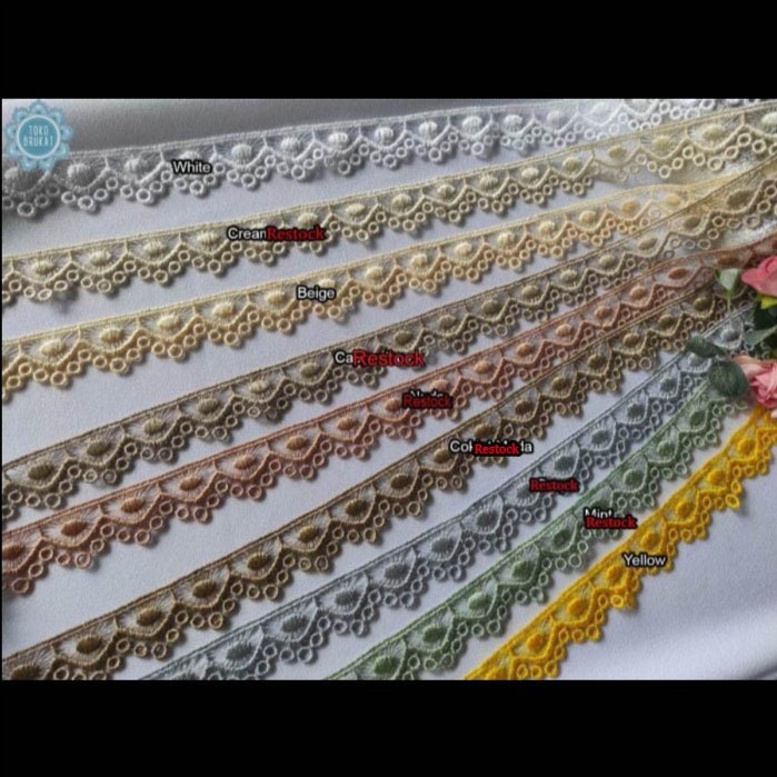 Kain Renda - Bunga Kecil (06490) - Putih