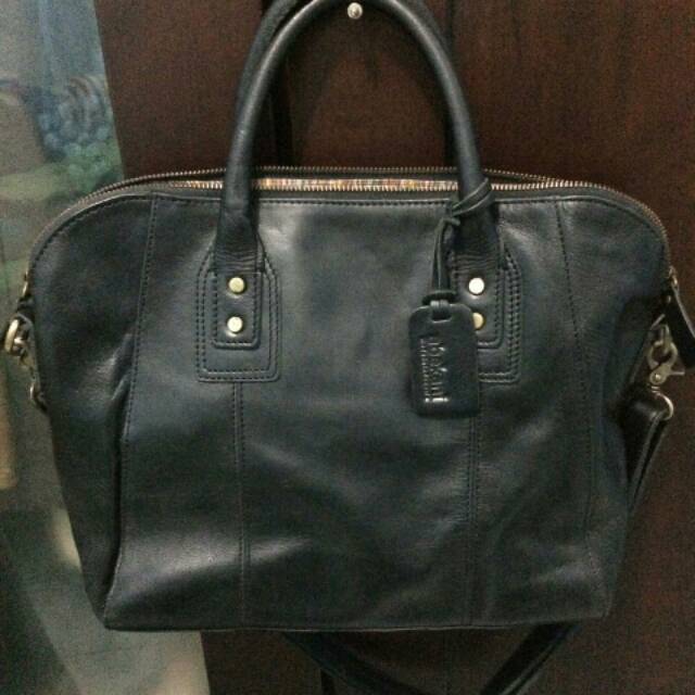 Abekani Marbun bundling tas Tasahim