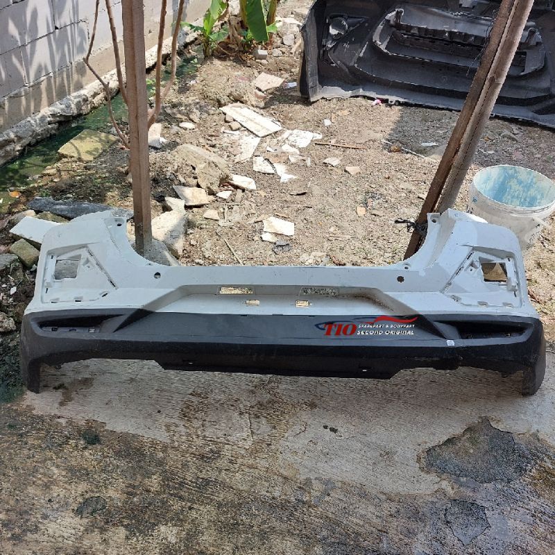 bumper belakang Toyota Raize