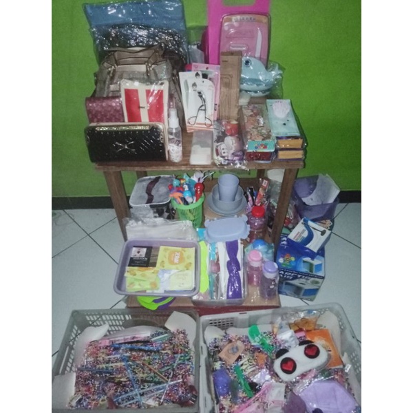 

REQ 1 barang + capit Random