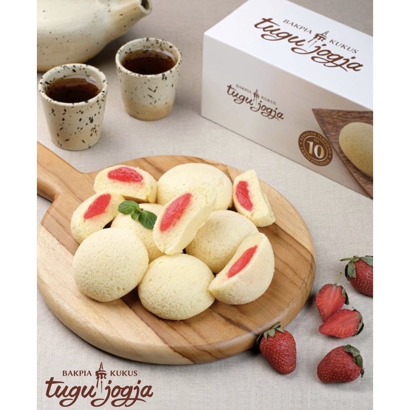 

(NEW) Bakpia Kukus Tugu Jogja - Strawberry | New Variant | Best Seller