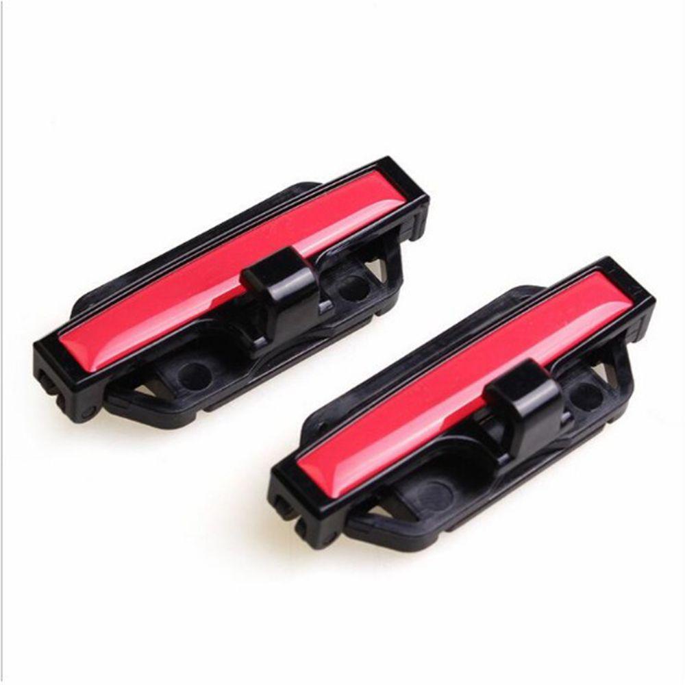 Chookyy 2pcs Belt Safety Adjuster Clip Auto Universal Adjustment Lock Meningkatkan Kenyamanan Socket Seatbelt Stopper