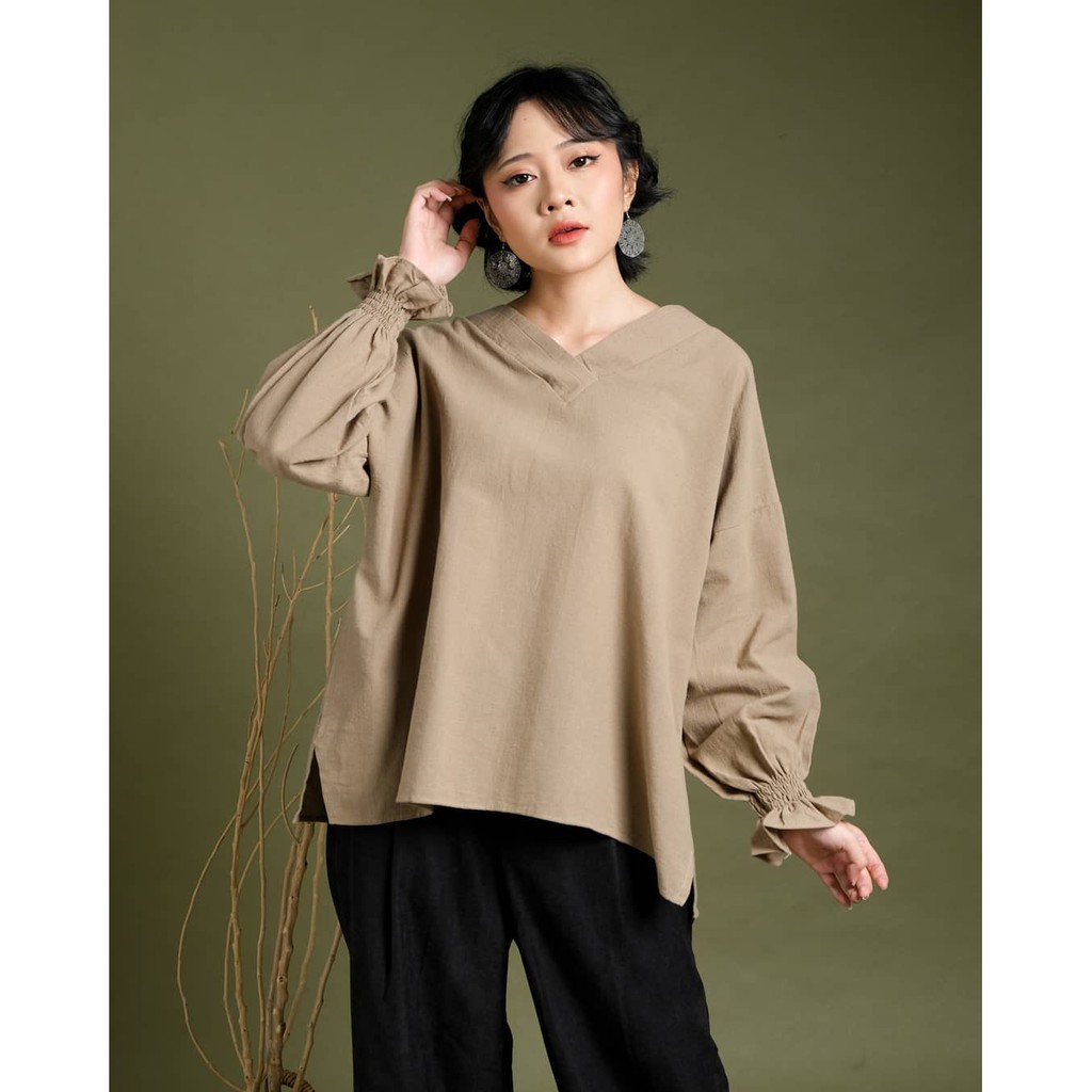DISKON - VIERA BLOUSE - blouse wanita / blouse kekinian / blouse cantik / simple blouse / blouse polos