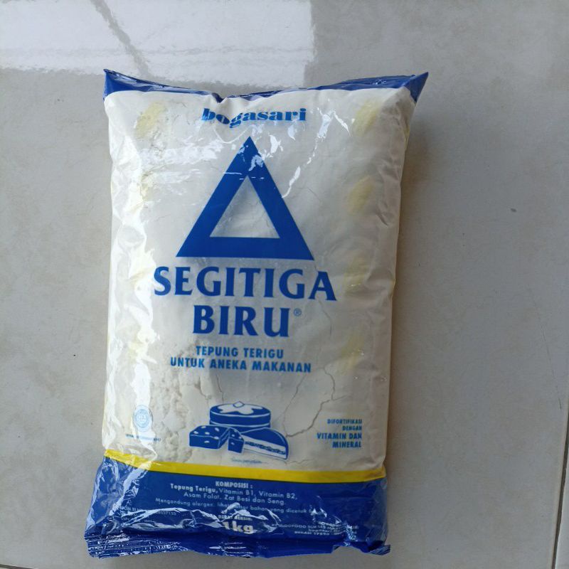 

TEPUNG TERIGU SEGITIGA BIRU / TEPUNG SERBAGUNA