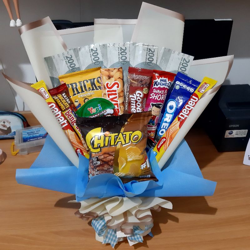 Bucket Snack /Bucket Uang/Hadiah Ulang Tahun/Anniversary/Graduation dll