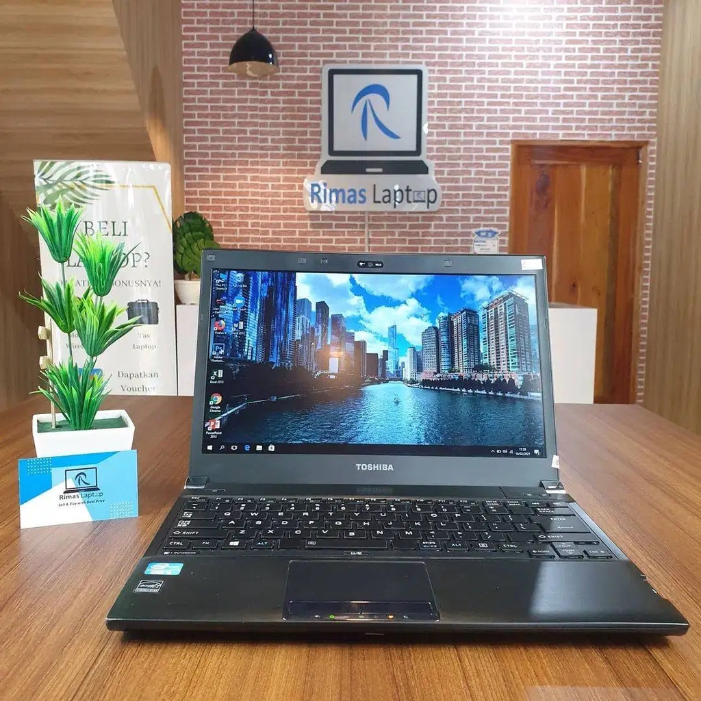 LAPTOP TOSHIBA DYNABOOK CORE i3 RAM 4GB HDD 320GB BEKAS SECOND