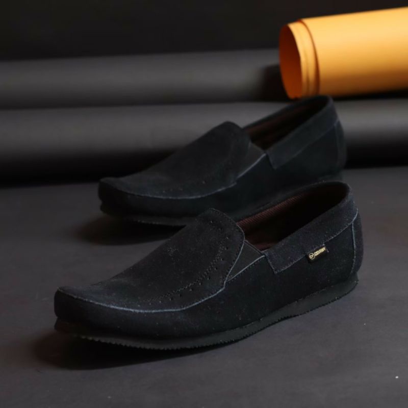 bungkusuku jester - Sepatu Kasual Pria Slip On Casual Kulit Suede Slop Santai Kerja Formal Modern Trendi