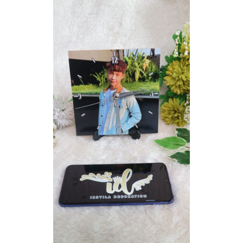 Souvenir Jam Unik Jam Meja Jam Foto Kado Pernikahan Unik Papan Kayu MDF / Souvenir Pernikahan Unik
