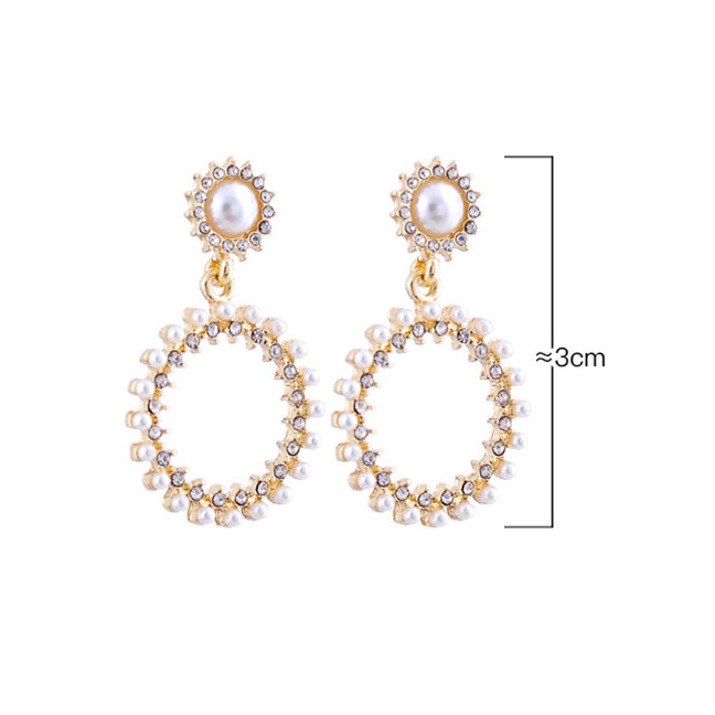 LRC Anting Tusuk Fashion Gold Crystal Diamond Pearl Earrings D03281