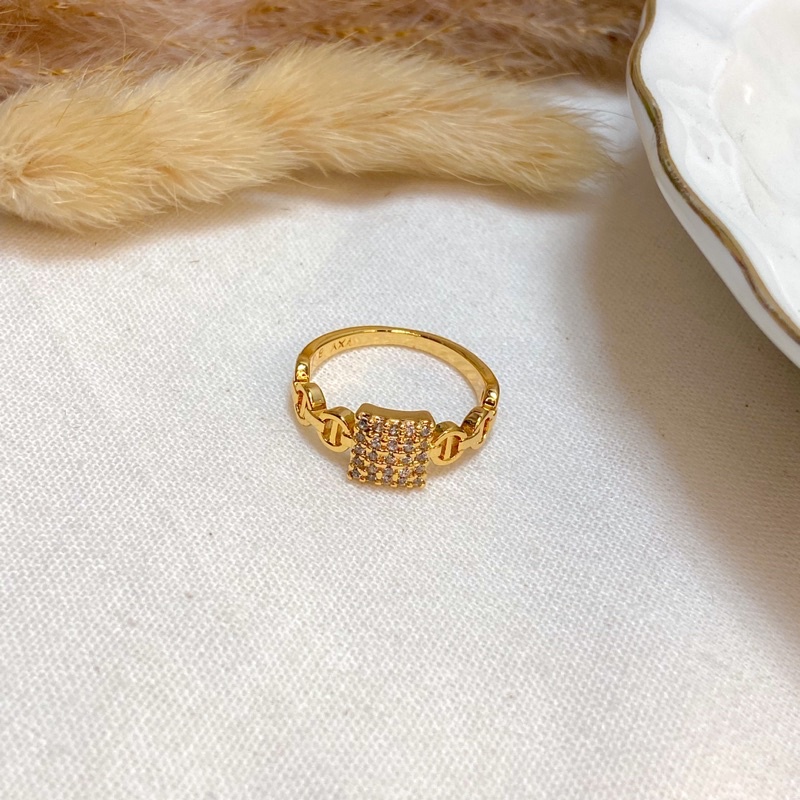 Cincin Xuping Yaxiya persegi full permata