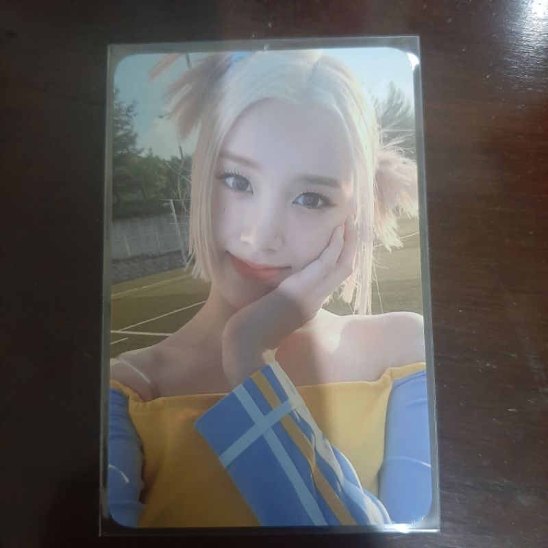 J STAYC Stereotype Ver B (Cheers) Photocard/pc