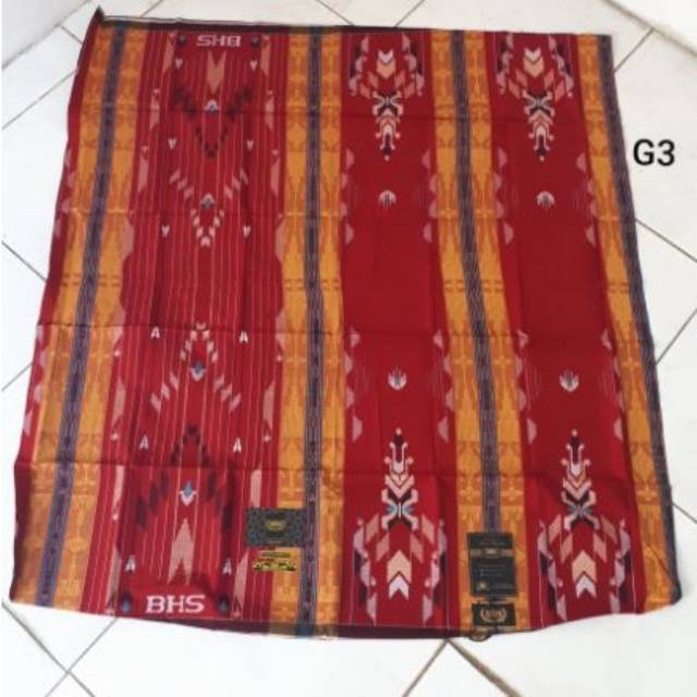SARUNG BHS GOLD SGE MERAH DAN HIJAU MUDA