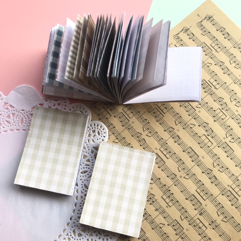 

[GSB OFFICIAL] 50 PCS KERTAS VINTAGE MOTIF TARTAN UNTUK JOURNAL / SCRAPBOOK
