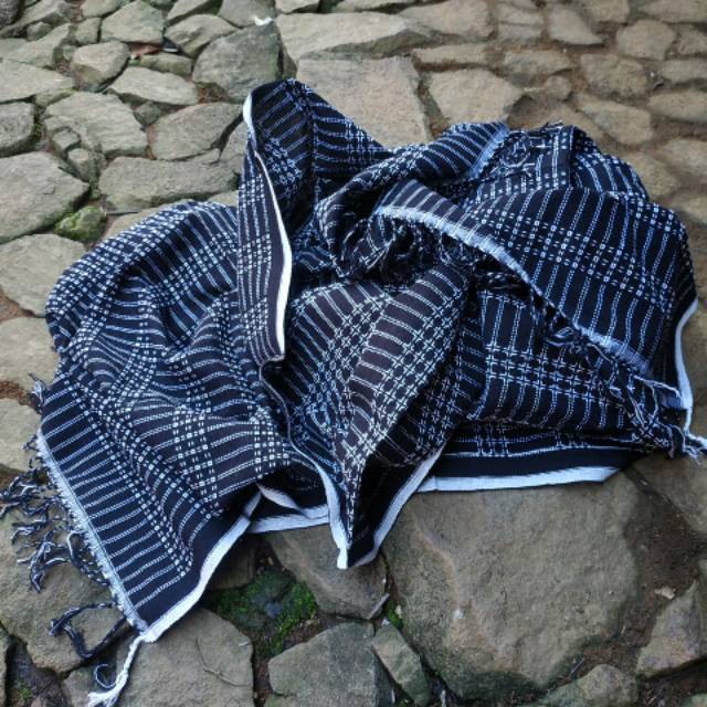 Kain tenun Baduy SUATSONGKET warna hitam putih ukuran 100x220 Senti meter