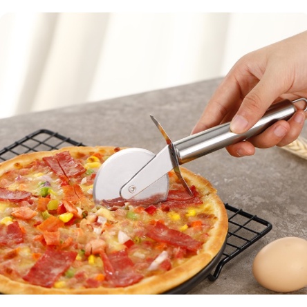 Pemotong pizza wheel cutter + spoon pizza stainless steel