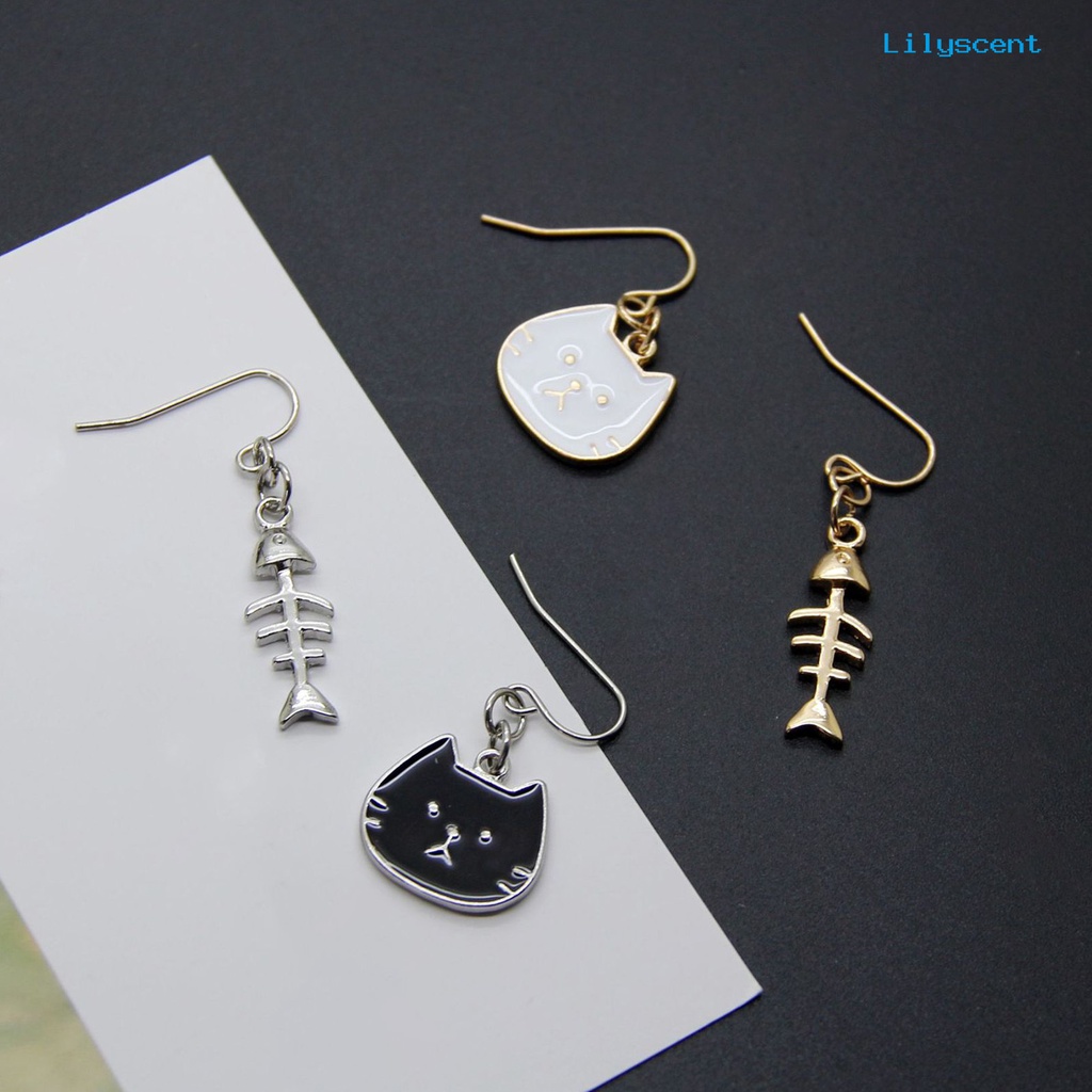 1 Pasang Anting Kait Menjuntai Bentuk Kucing Bahan Stainless Untuk Wanita