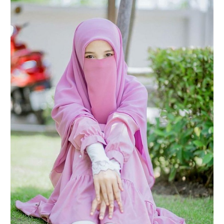 130x130 Jilbab Segi Empat Syari Jumbo Diamond Ceruty Hijab Syar'i Besar Panjang Grosir Murah Sleman 