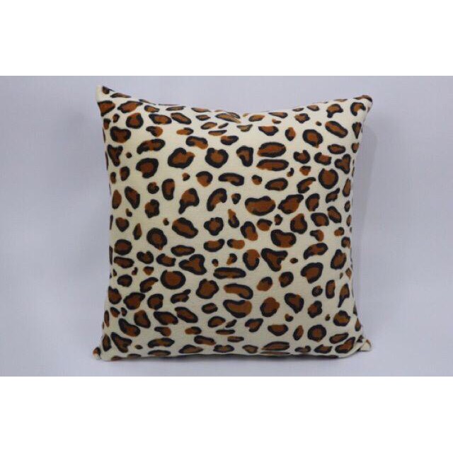 Bantal sofa bludru bulu halus lembut motif leopard sapi zebra macan jerapah murah unik ukuran 35