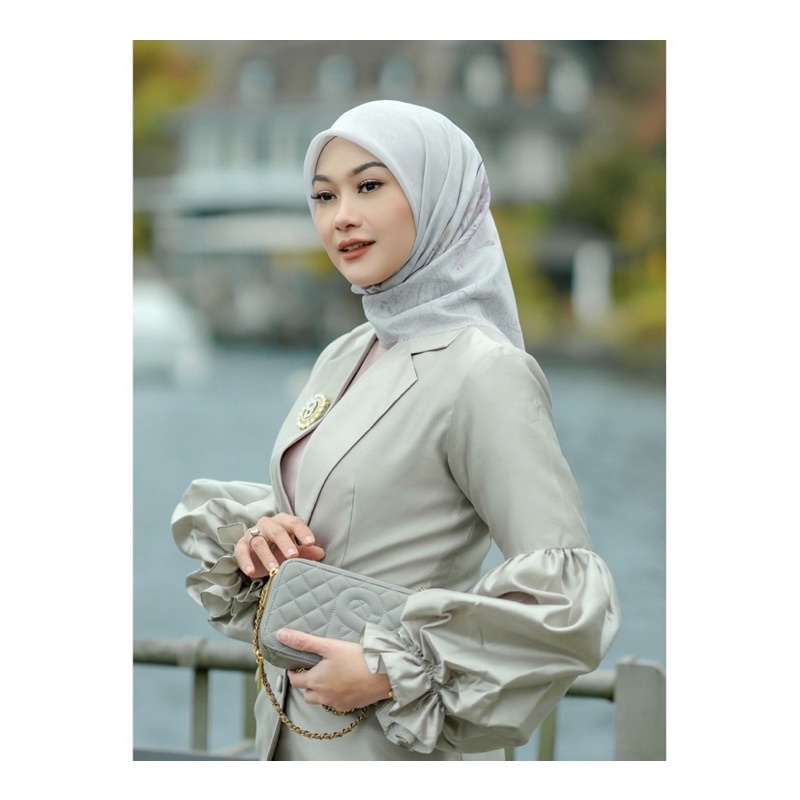 buttonscarves nada series dis (abu muda)