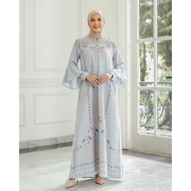 Gaudy Dress by Geulis