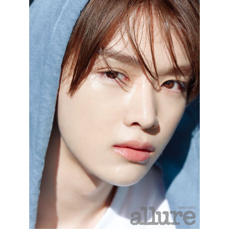 Pelunasan Allure Magazine Content Sungchan NCT