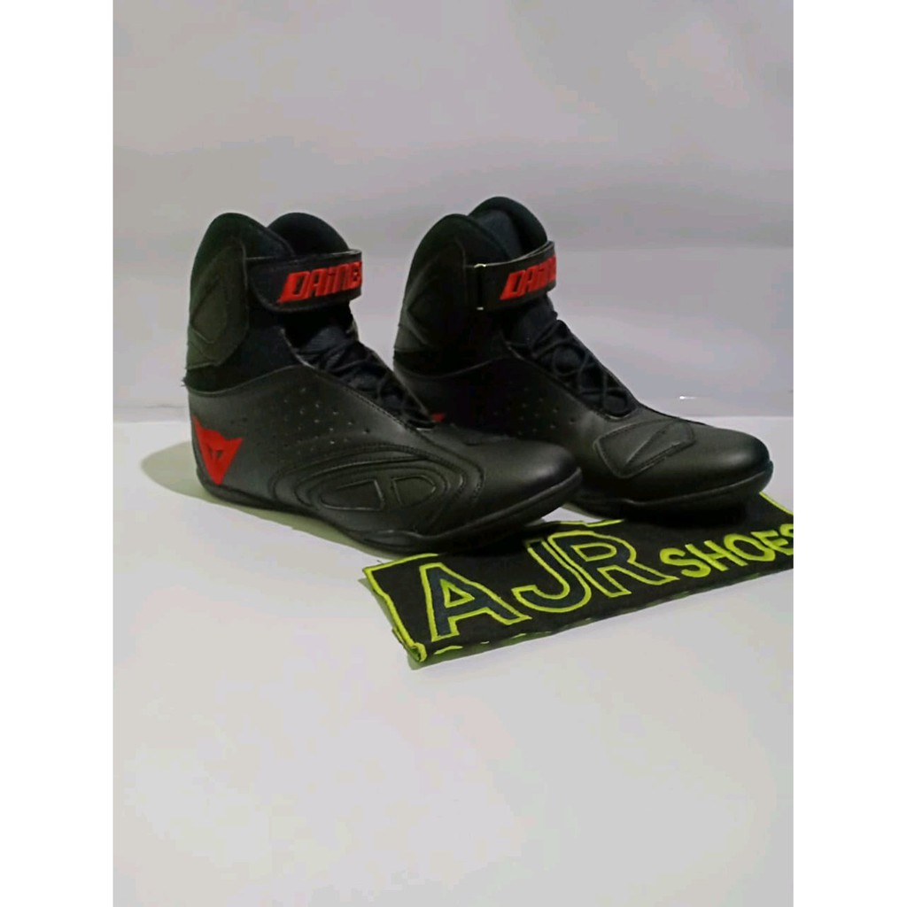 sepatu drag dainese Terbaik