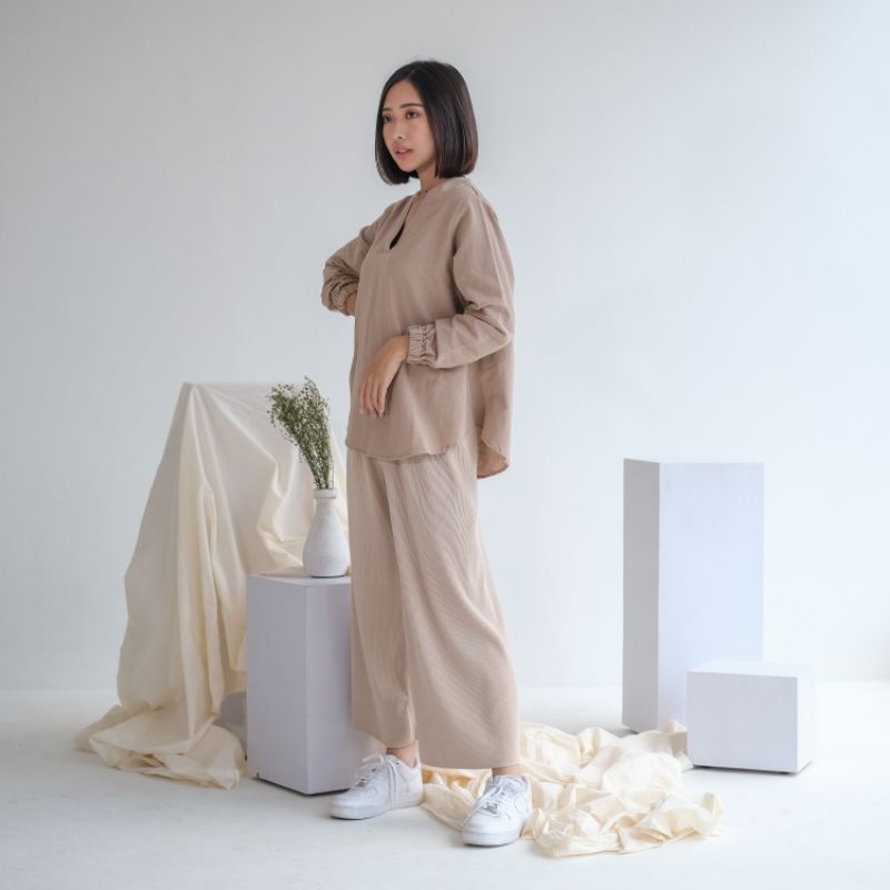 BLOUSE WANITA TOB CELLINE TOP-Latte