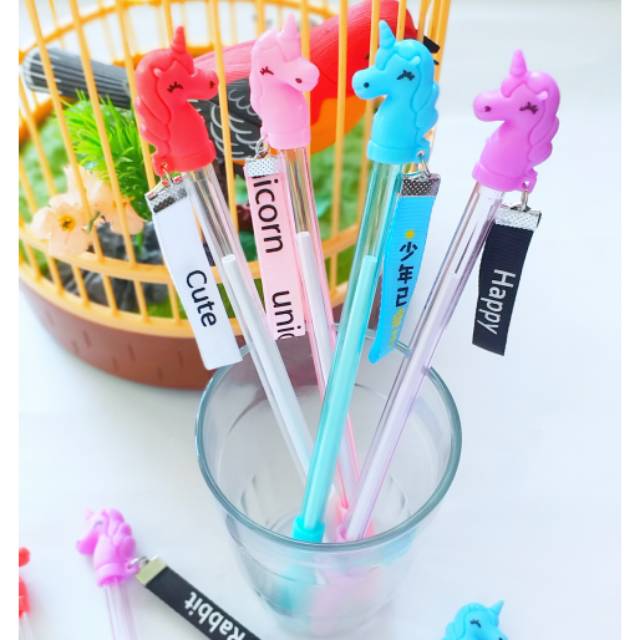 

Pulpen Unicorn tag pita