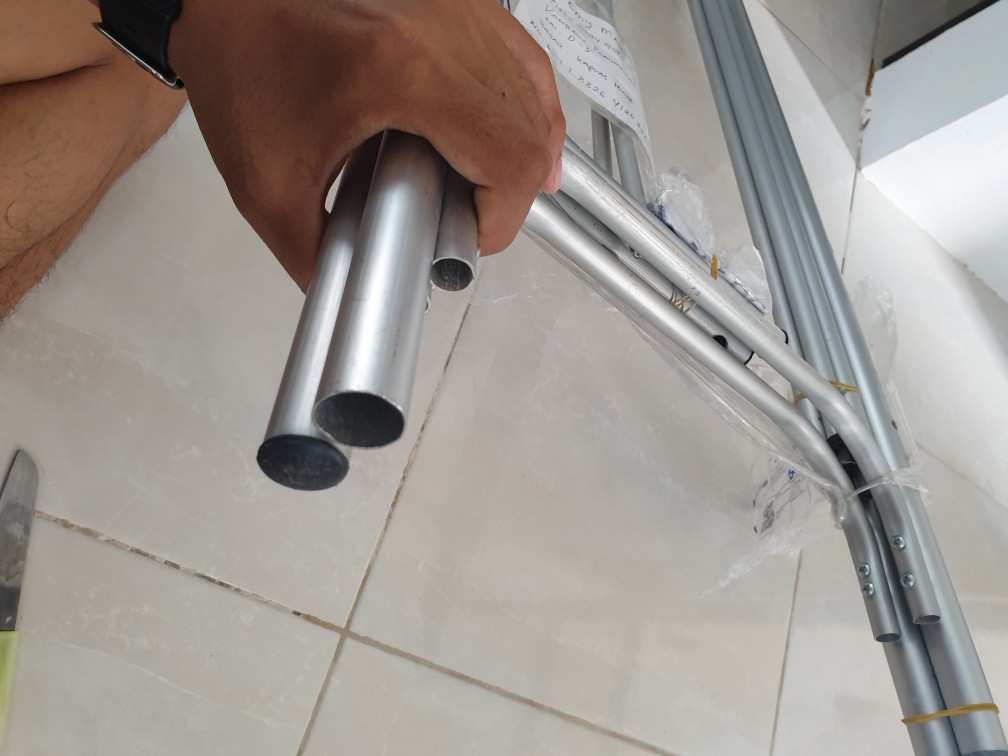Rak Handuk / Jemuran Handuk Aluminium Anti Karat Kartini