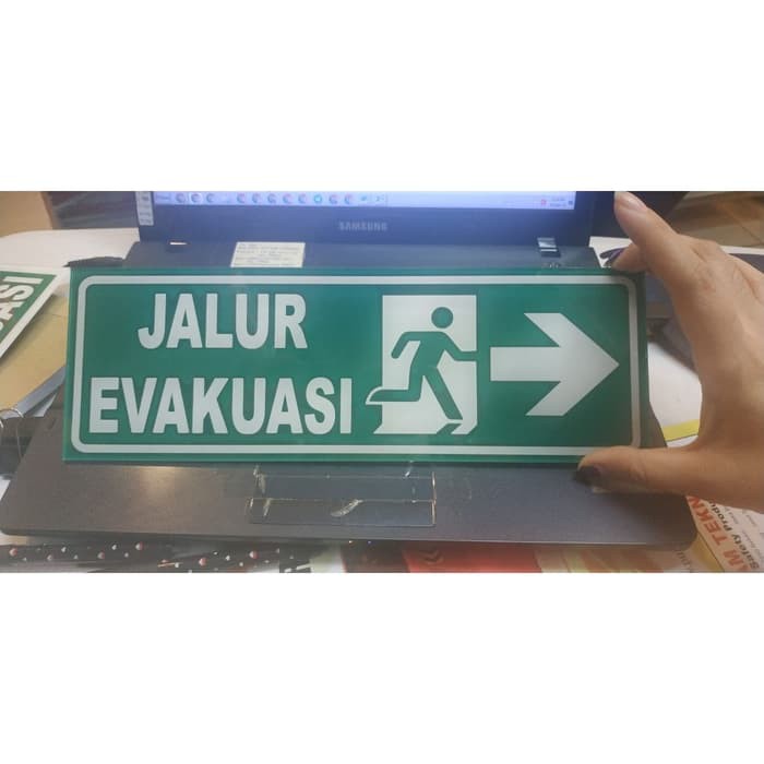 

STICKER AKRILIK SIGN LABEL JALUR EVAKUASI 30X12CM