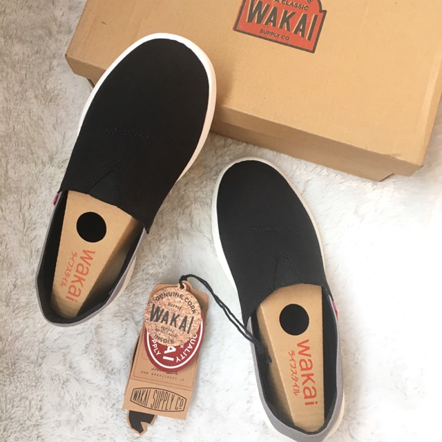 Sepatu Wakai Shou Black Grey