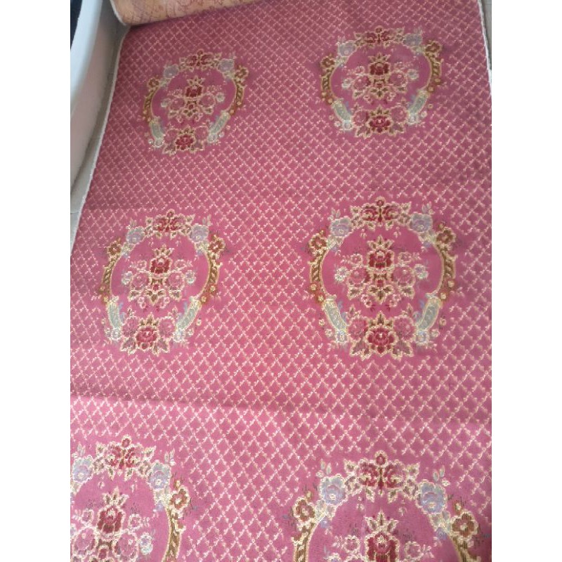 ~Kain Sofa | Motif | Kain Tapestry | Motif Damask | Kain Bludru combination | Pink Flower | Pink Mud