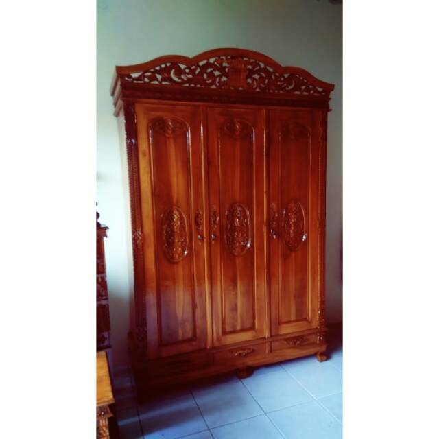 Lemari kamar set jepara type rahwana