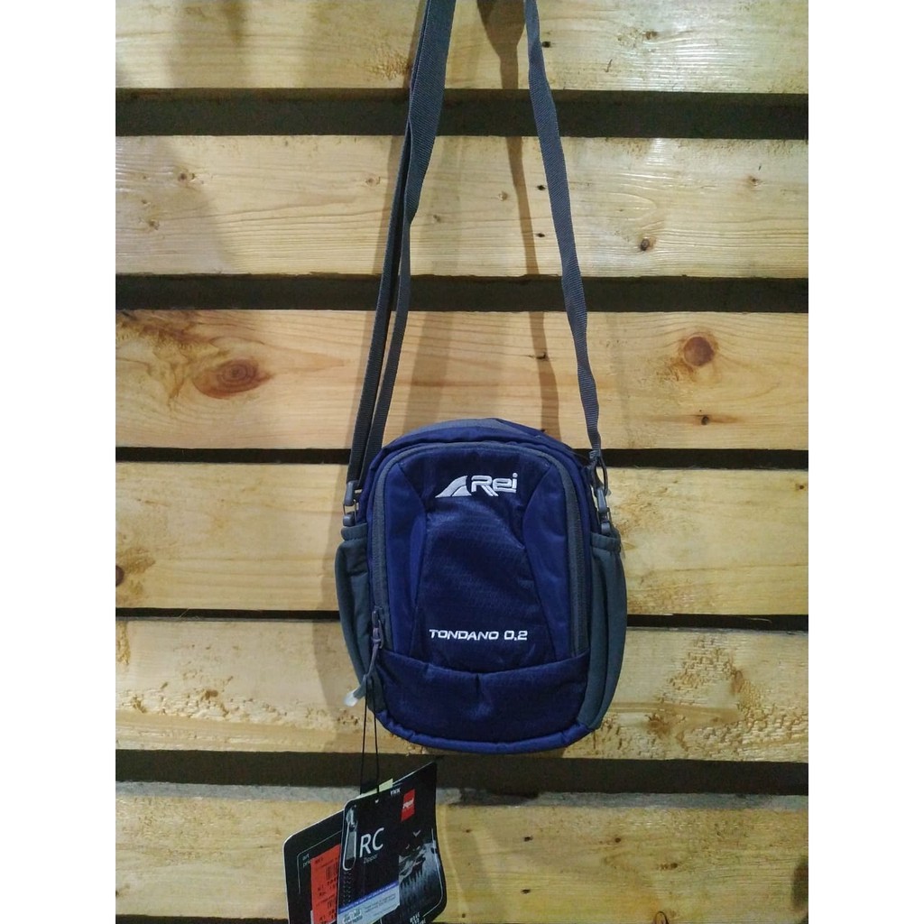 TAS SELEMPANG REI AREI TONDANO 02 TRAVEL POUCH + COVER BAG