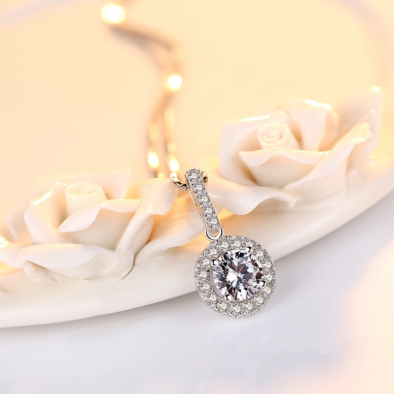 [Ready Stock]Fashion Silver Plated round Colored Gemstone Pendant Luxury Necklace