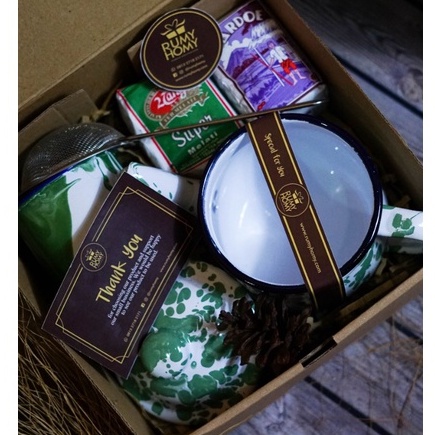 

HAMPERS TEH TUBRUK/CANGKIR ENAMEL JADUL/KADO PERNIKAHAN/KADO ULTAH/Paket Maharani