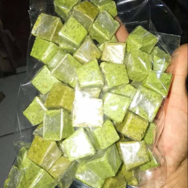 

COKLAT PIRAMID GREEN TEA 1 KG TERLARIS // COKLAT GREEN TEA