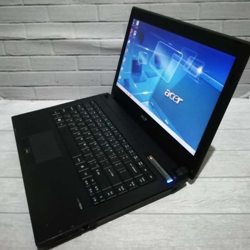 Laptop Acer Travelmate 8472T Intel Core i3
