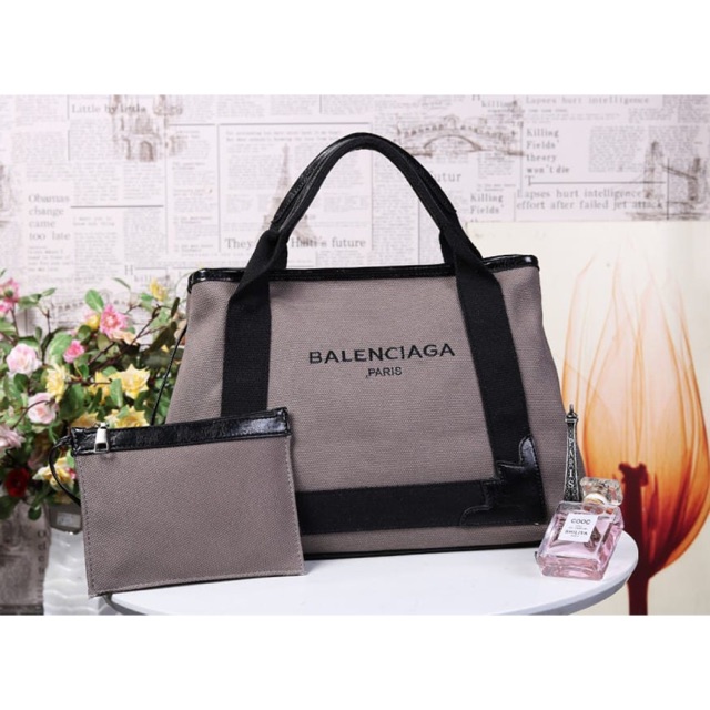 NEW ARRIVAL BALENCIAGA PARIS CABAS TOTE BAG 8200L