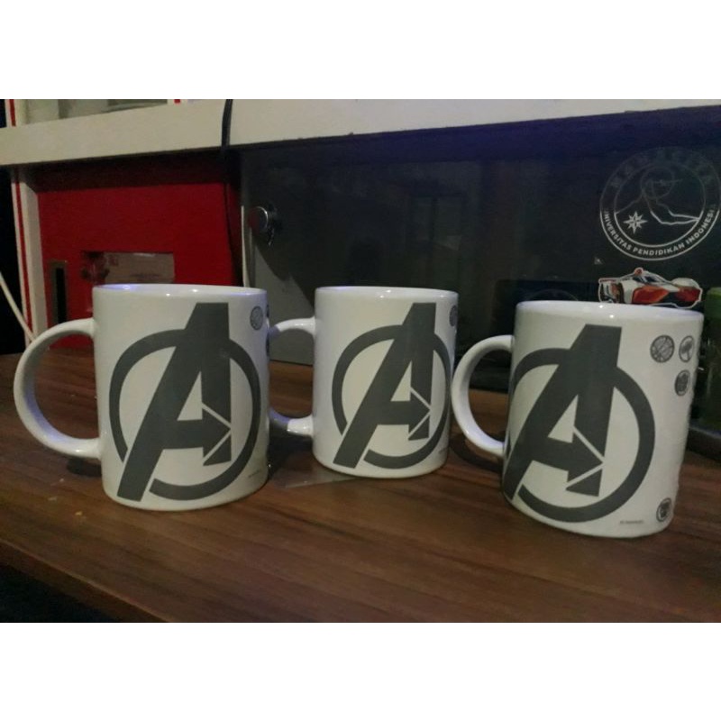 Mug Keramik / Cangkir Kopi Mug Avengers