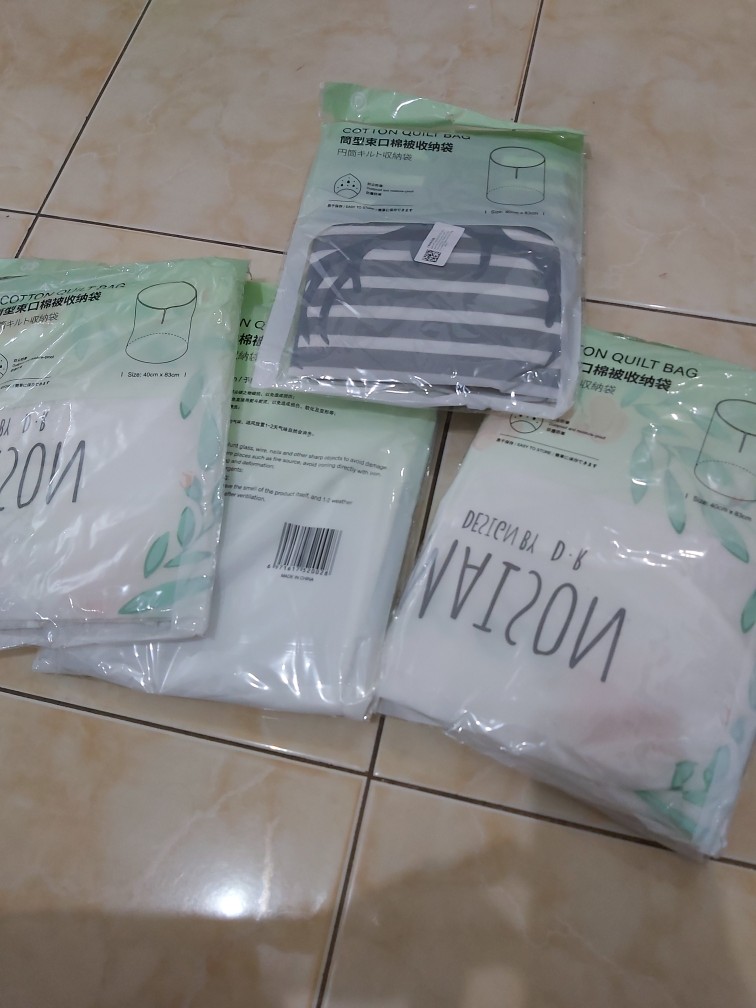 Cloth Storage Bag / Tas Tempat Bedcover Dan Pakaian