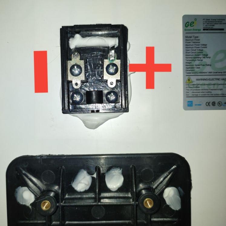 [Art. 9923]  Solar Panel Surya 15Wp untuk Lampu LED, Pompa Kecil, dll Merek Green Energy