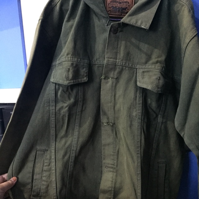 jaket levis bekas