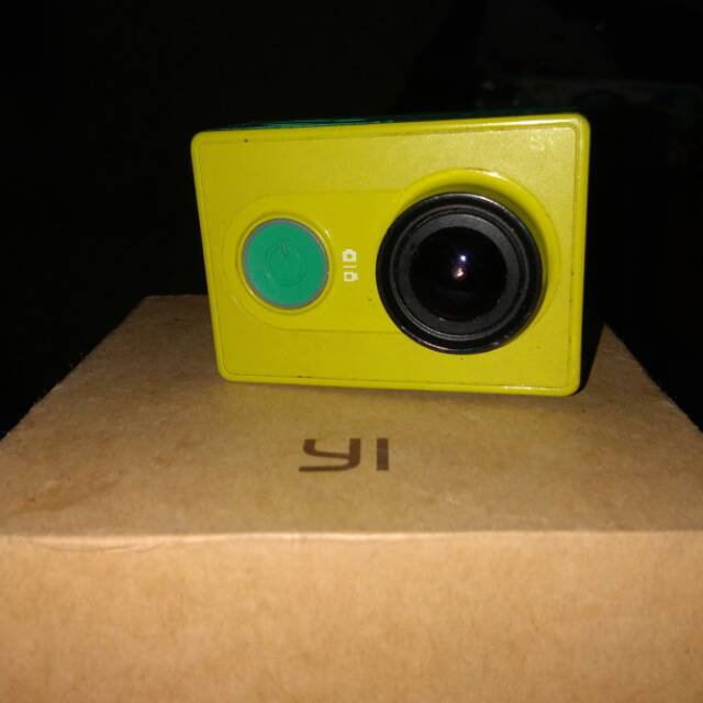 Yi action camera/ yi cam second