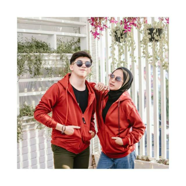 sweater hoodie zipper  polos bisa couple maupun satuan bisa grosir murah berkualitas