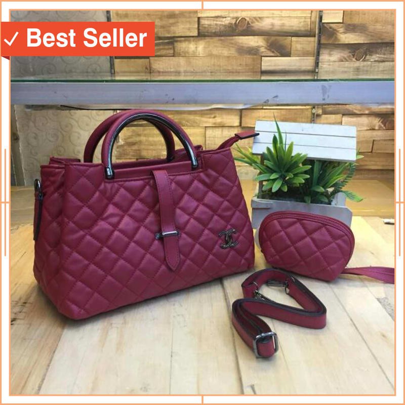 TAS WANITA TRAVELLING MURAH CANTIK UNIK ORI / Chanel 3 ruang set pouch lidah