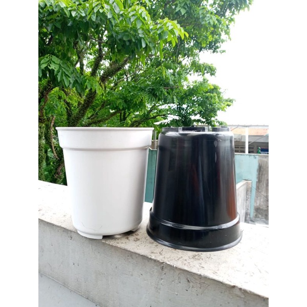 pot tinggi 20 cm, pot bunga tanaman tinggi 20cm warna putih tebal -hitam