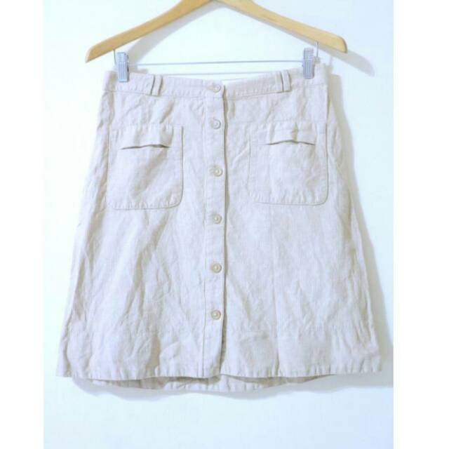 button skirt esprit