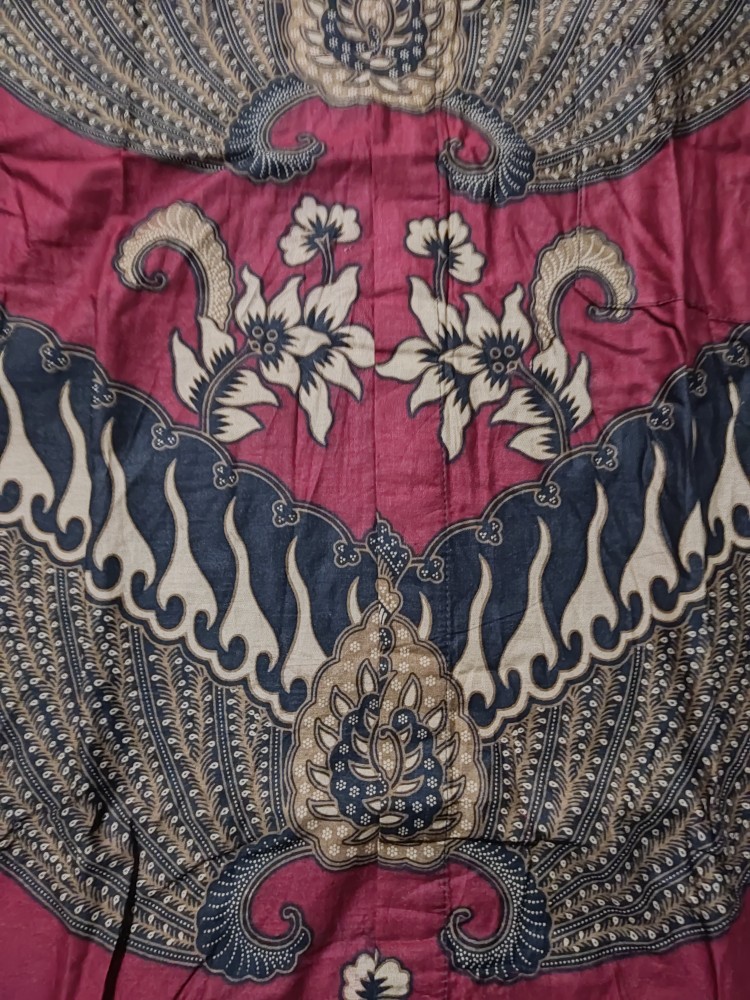 Batik Kemeja Pria Motif Sayap Api Ukuran Jumbo Warna Merah Hitam Biru