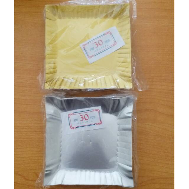Lepek kertas / piring kertas kue (Isi 30)